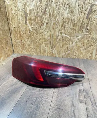Rear/tail lights