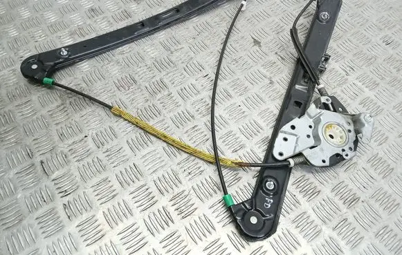 BMW 3 E46 Front window lifting mechanism without motor 8196038