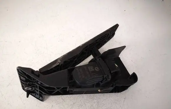 BMW 2 F22 F23 Accelerator throttle pedal 35426853175