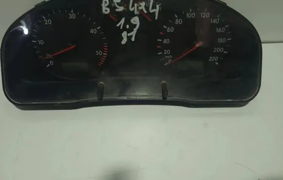 Volkswagen PASSAT B5 Speedometer (instrument cluster) 09051940090
