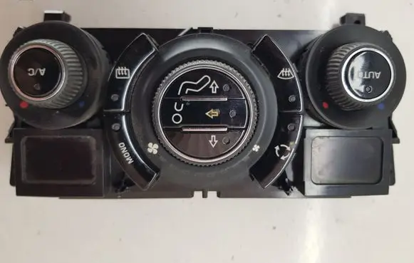 Citroen C3 Picasso Climate control unit 96711892XU