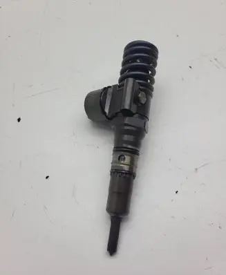 Audi A3 S3 8P Fuel injector 03G130073B 74990 0414720403