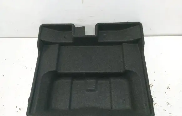 Volvo XC40 Trunk bottom trim panel 32131291
