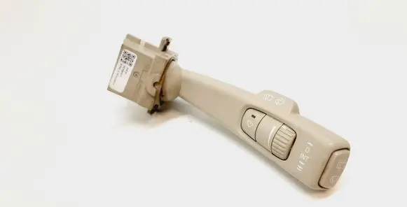 Volvo V70 Wiper control stalk 30798467