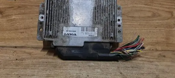 Volvo S40, V40 Engine control unit/module 30857256
