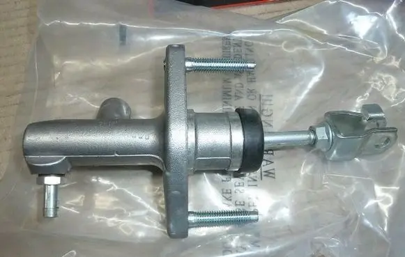 Honda Civic Clutch master cylinder N2504022