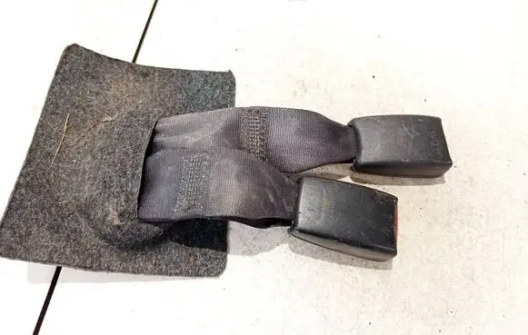 Honda Jazz Middle seatbelt buckle (rear) 