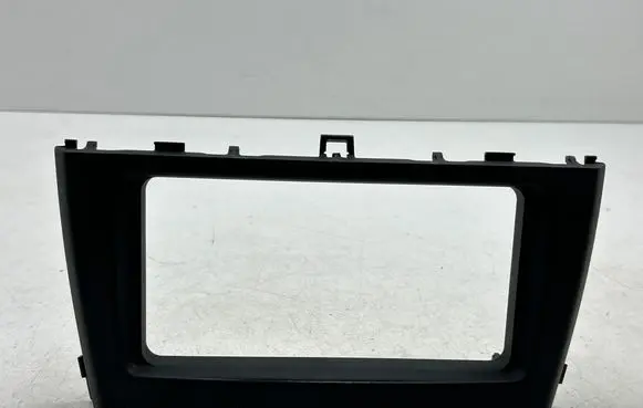 Toyota Avensis T270 Radio/GPS head unit trim 5540505180 9850
