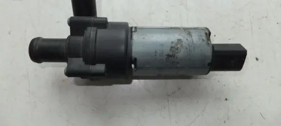 Volkswagen Bora Electric auxiliary coolant/water pump 0392020073