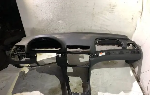 BMW 3 E46 Dashboard 8196093