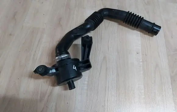 Toyota Avensis T270 Intercooler hose/pipe A40CA00