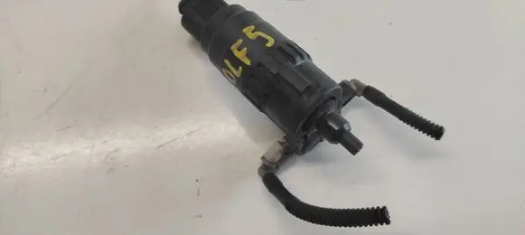 Volkswagen Golf V Windscreen/windshield washer pump 1TO955651A 1J0973722 008731