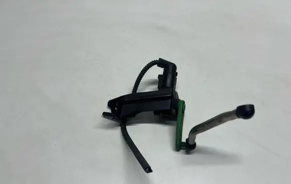 Audi Q5 SQ5 Headlight/headlamp level sensor 8R0941285F