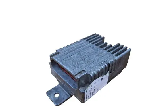 Mercedes-Benz E W210 Coolant fan relay 