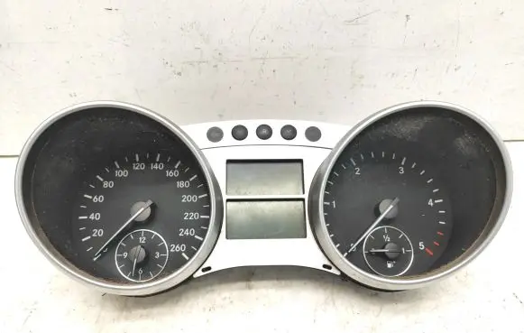 Mercedes-Benz R W251 Speedometer (instrument cluster) A2515404111 A2514420321 A2515408947