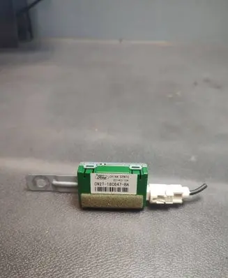 Ford S-MAX Aerial antenna amplifier CM2T18C847BA