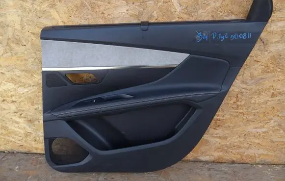 Peugeot 5008 II Rear door card panel trim