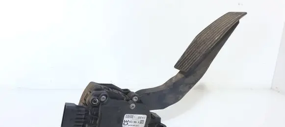 Opel Vectra C Accelerator throttle pedal 9186724 73648600