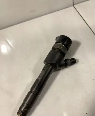 Renault Laguna II Fuel injector 0445110230