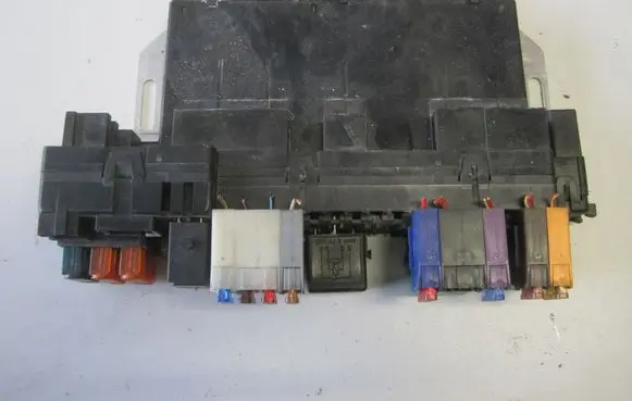 Mercedes-Benz S W220 Fuse module A0275454532