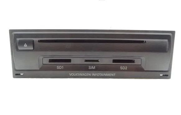 Volkswagen Touareg II Radio/CD/DVD/GPS head unit 7P6035670F 7P6035670A
