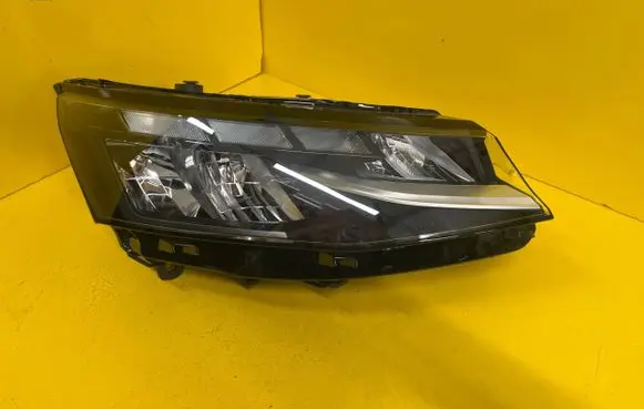Volkswagen Transporter - Caravelle T7 Headlight/headlamp 7T1941036A
