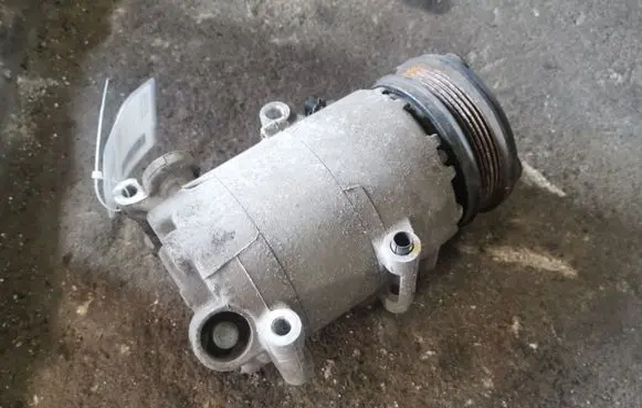 Ford Focus Air conditioning (A/C) compressor (pump)