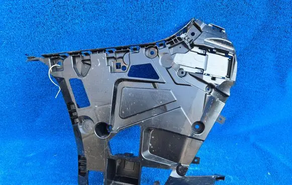 BMW 3 G20 G21 Rear bumper mounting bracket 5A1CC65