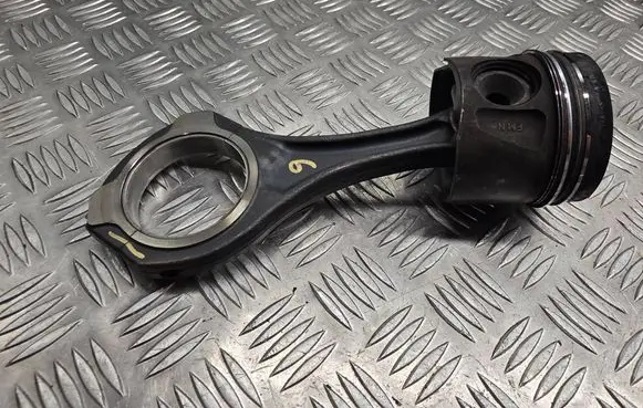Mercedes-Benz ML W166 Piston with connecting rod A6420305220 A6420308317 A6420307717