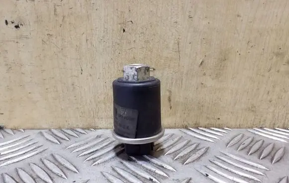 Air conditioning (A/C) pressure sensor