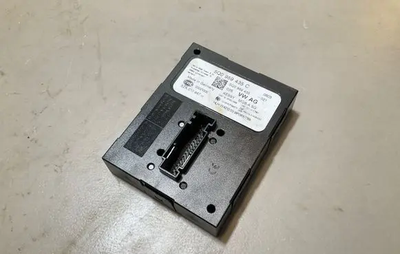 Keyless (KESSY) go control unit/module
