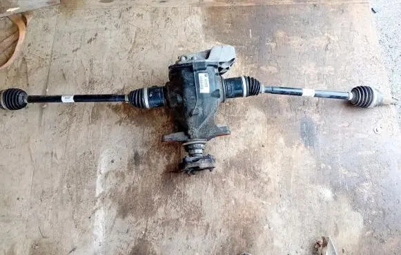 BMW 1 F20 F21 Rear differential 7599466-06