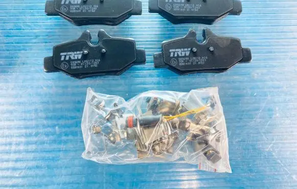 Mercedes-Benz Vito Viano W639 Brake pads (rear) GDB1601 90R01120