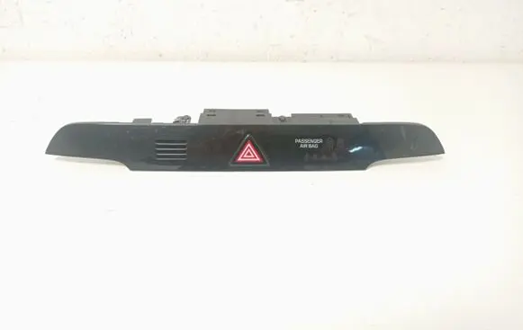 Hyundai Tucson TL Hazard light switch 93700D7800