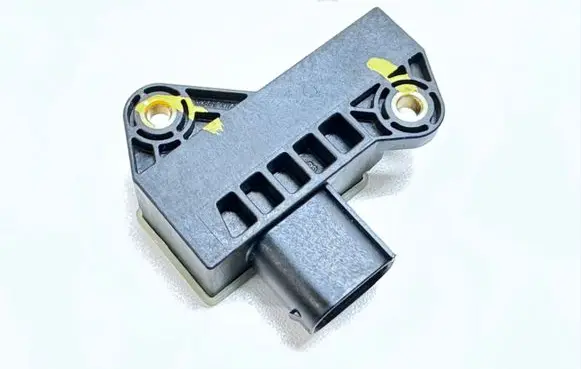 Volkswagen Touareg II Brake pedal sensor switch 7P0927810