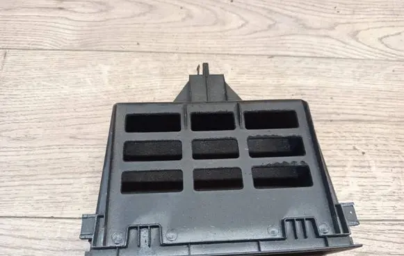 Volkswagen Golf IV Dashboard storage box/compartment 3B0857058