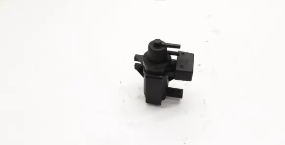 BMW 1 E81 E87 Turbo solenoid valve 70206301 7805391