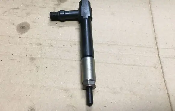 Mazda Premacy Fuel injector 7390