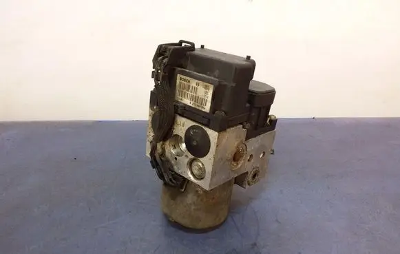 Toyota Yaris ABS Pump 895410D012