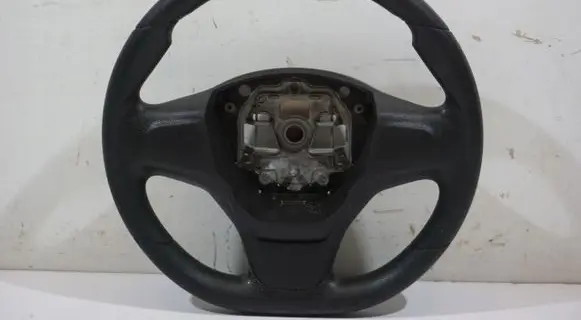 Toyota Hilux VIII Steering wheel 