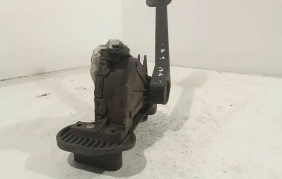 Volvo V70 Accelerator throttle pedal 30636003 6PV00853700