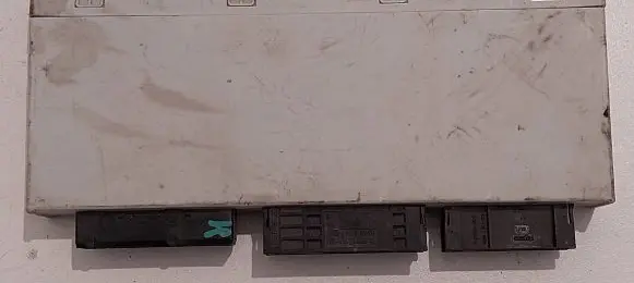 BMW X3 E83 Comfort/convenience module 61356963026 57762110 CL9488E