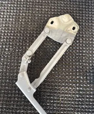 Volkswagen Caddy Engine bonnet/hood hinges 1T0823301F