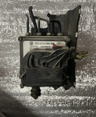 Volkswagen PASSAT B6 ABS Pump 3C0614095M