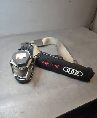 Audi Q7 4L Front seatbelt 606727200