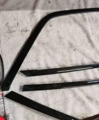 KIA Sportage Door glass trim 