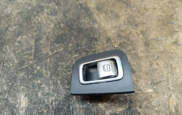 Mercedes-Benz E W213 Electric window control switch A2059051513