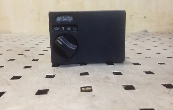 Volkswagen Transporter - Caravelle T4 Climate control unit 701959531