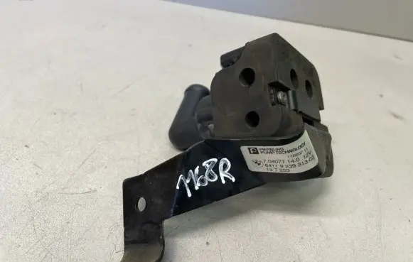 BMW 5 F10 F11 Electric auxiliary coolant/water pump 9239313 64119239313