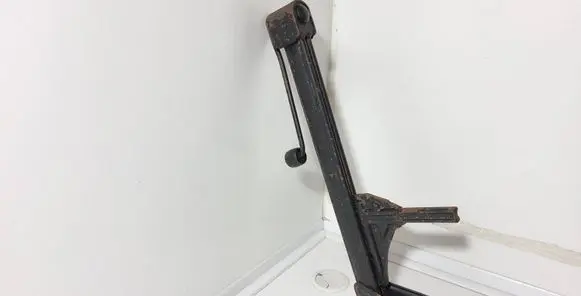 BMW 7 E38 Lift Jack 71121093281
